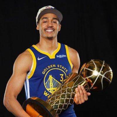 1664932690038004375.jpg zwluA10o_400x400.jpg