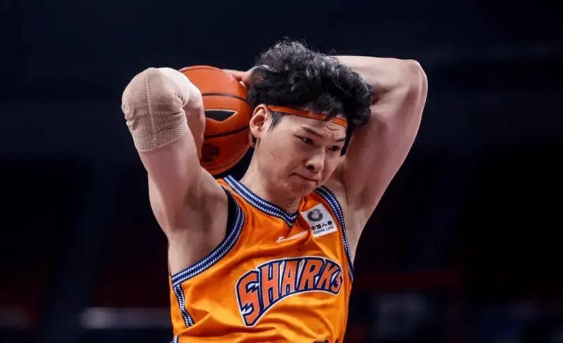 华体会赛事资讯-上海95-78战胜广州 球员评价：2人满分，3人及格，6人低迷